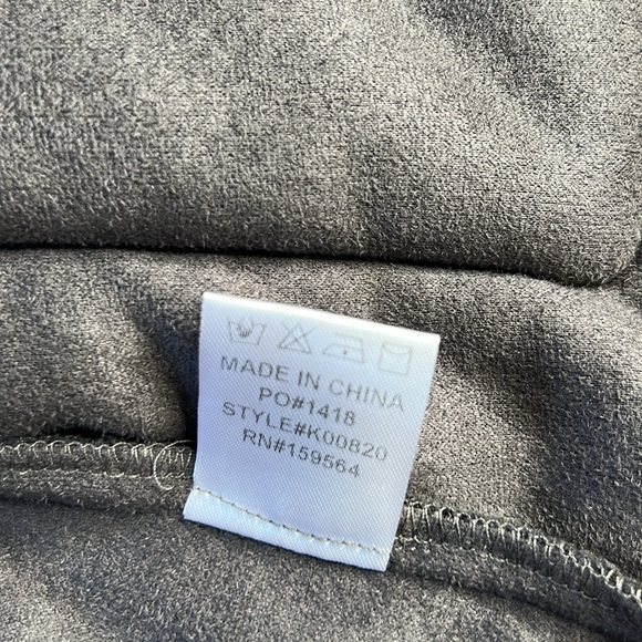 Bluivy COAT Winter Warm Faux Fur Black Shaggy Fluffy Holiday Gift Party NWT MD - Picture 15 of 16